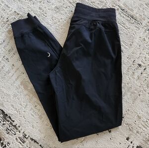 ZYIA Trail Joggers